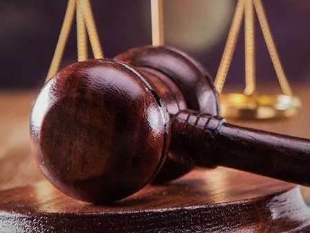 男子欲入室盗窃三楼坠亡 律师住户无需担责